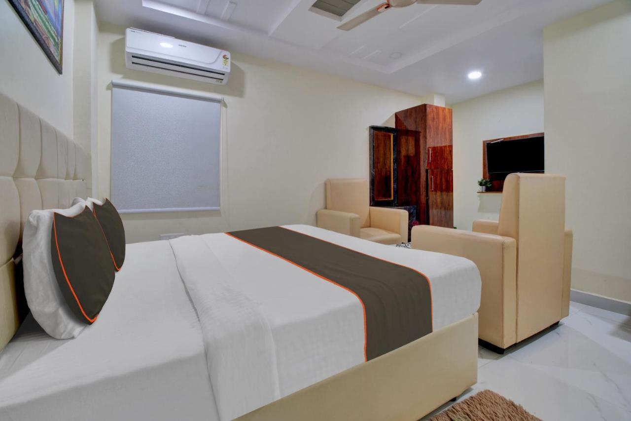 Collection O Hotel Mango Tree Khammam Esterno foto