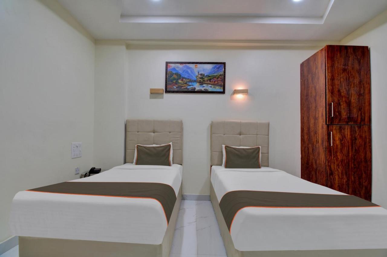 Collection O Hotel Mango Tree Khammam Esterno foto