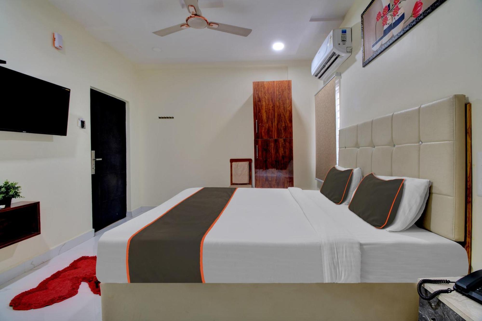 Collection O Hotel Mango Tree Khammam Esterno foto