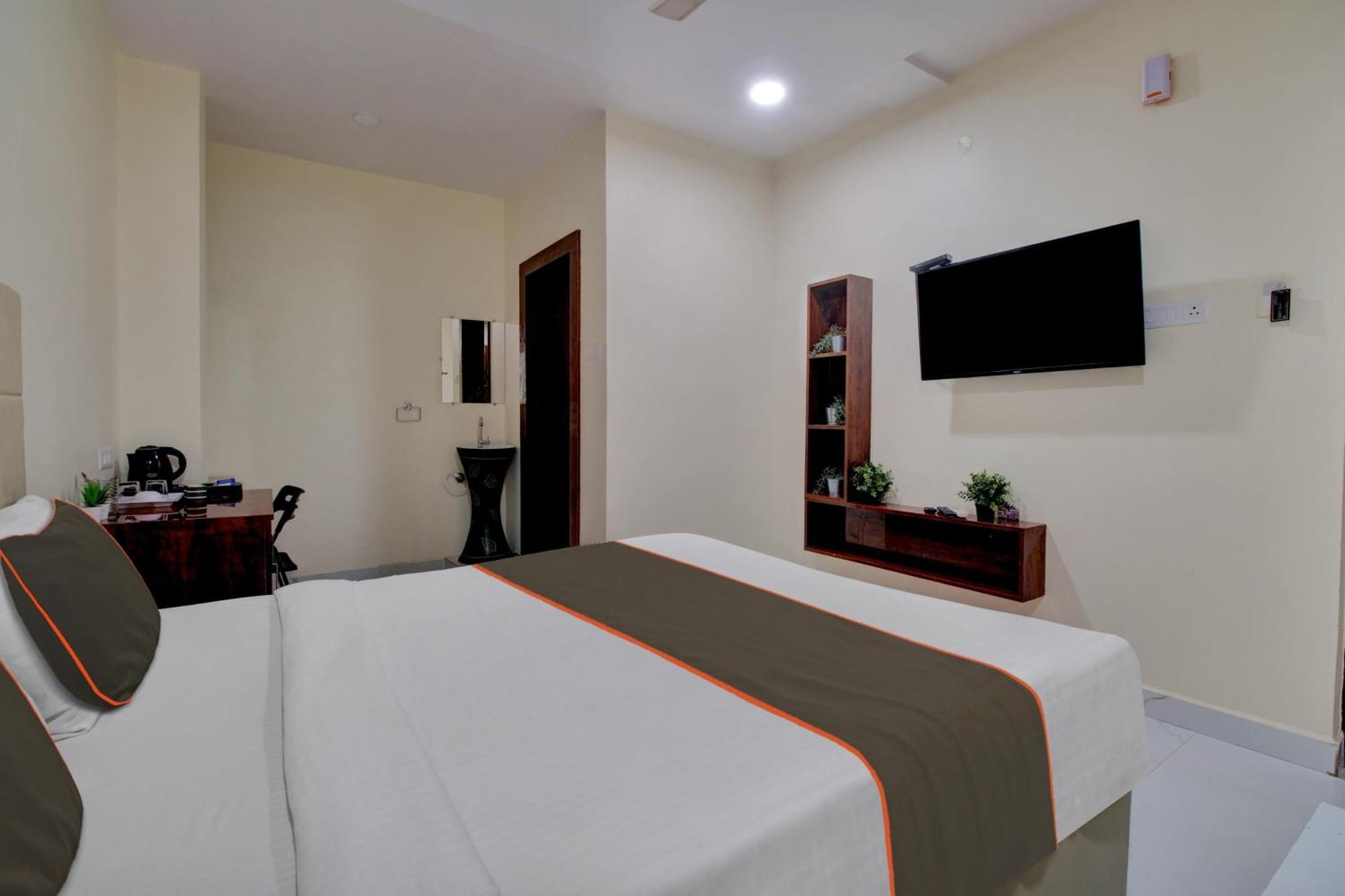 Collection O Hotel Mango Tree Khammam Esterno foto
